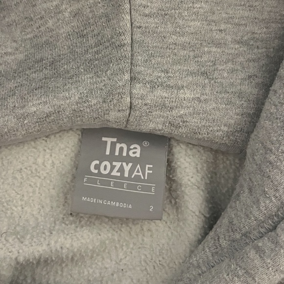 Aritzia | Cozy Fleece Boyfriend Hoodie - Picture 6 of 6
